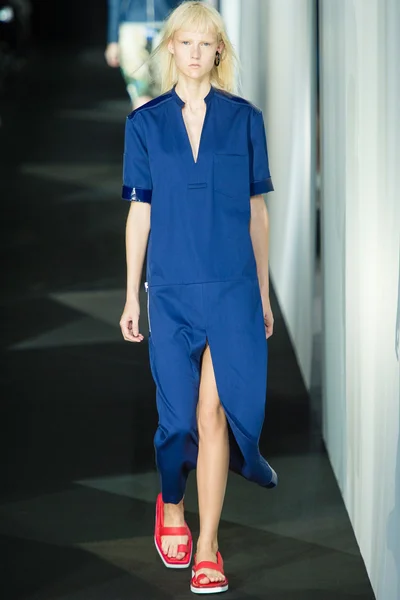 Look 22
